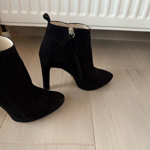 Zara leather ankle boots black size 36 like new