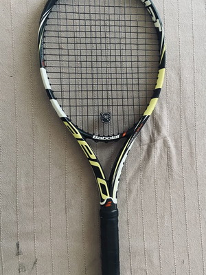 Babolat tennis racket like new with case
