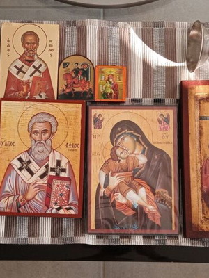 Religious icons used, 5 large, 5 small, censer, books