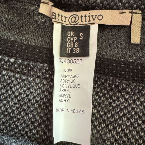 Attrativo asymmetrical skirt below the knee like new, size 38, black and gray