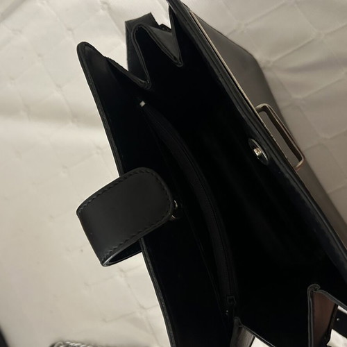 Shoulder bag like new