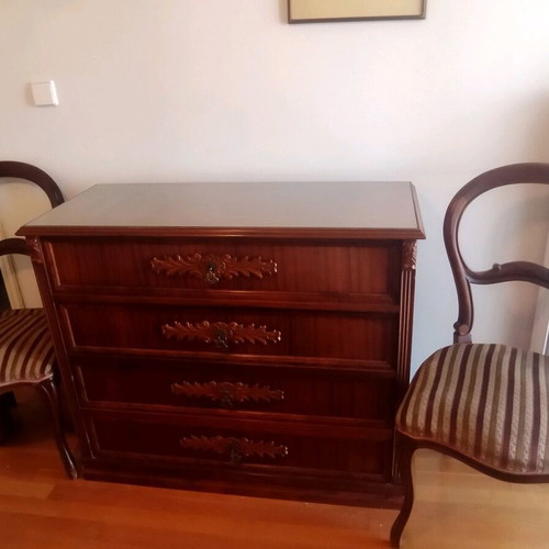 Bedroom set of 3 pieces like new with double bed, mattress and two nightstands