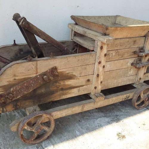 Agricultural machine used, old collectible museum piece