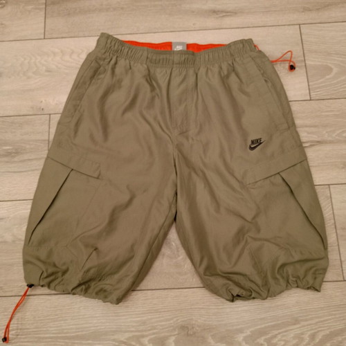 Vintage Nike "Gorpcore" Essential - Khaki Cargo Shorts