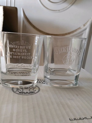 Jack Daniels whiskey glasses new, set of 5 pieces