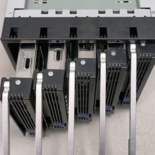 Icy Dock FatCage Backplane hard drive enclosure used MB155SP-B