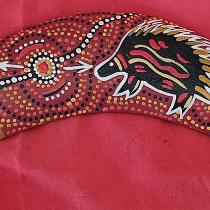 Boomerang genuine from Australia 33cm hand-painted with special stand new