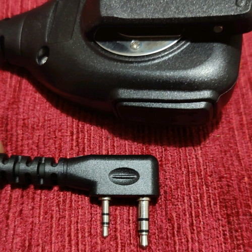 Baofeng wireless microphone new with emergency button