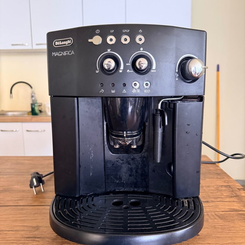 De'Longhi Magnifica ESAM 4000 αυτόματη μηχανή espresso μεταχειρισμένη