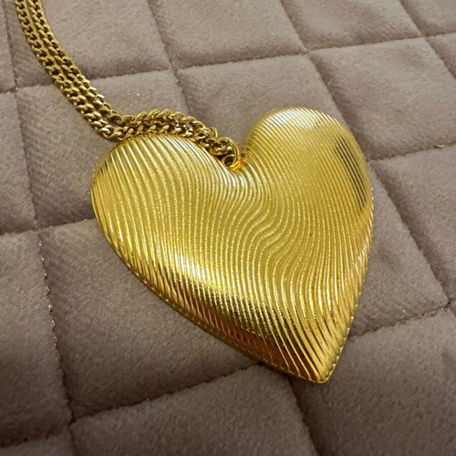 Zara heart necklace new, gold color