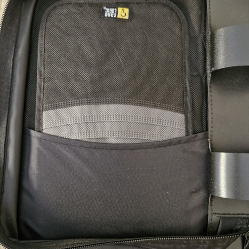 CD case with zipper, 92 slots