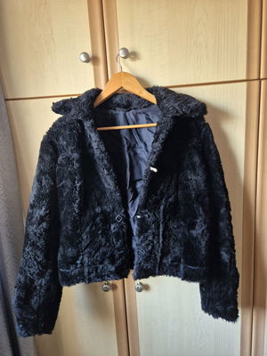 Black Faux Fur Jacket cropped length like new, warm and soft
