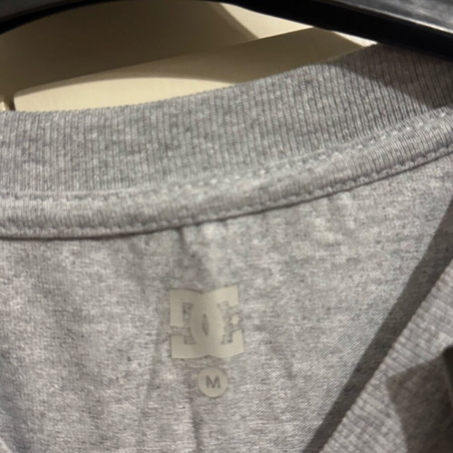 DC T-shirt new, medium, grey