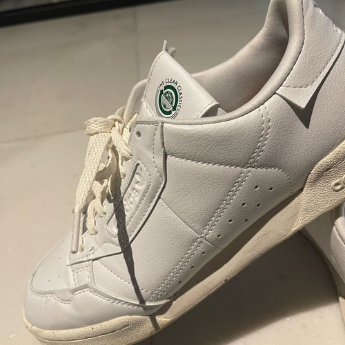 Adidas sneaker 42 2/3 used