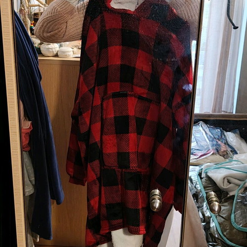 Fleece blanket hoodie new, red, warm and cozy