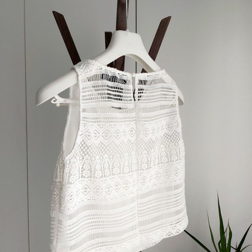 Top Tassos Mitropoulos with guipure lace, size small, like new, white