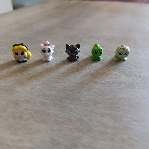 Disney Doorables Squishy Figures like new