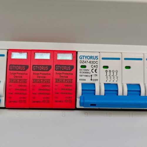 DC photovoltaic system new with 40A breaker and 1000V surge protection