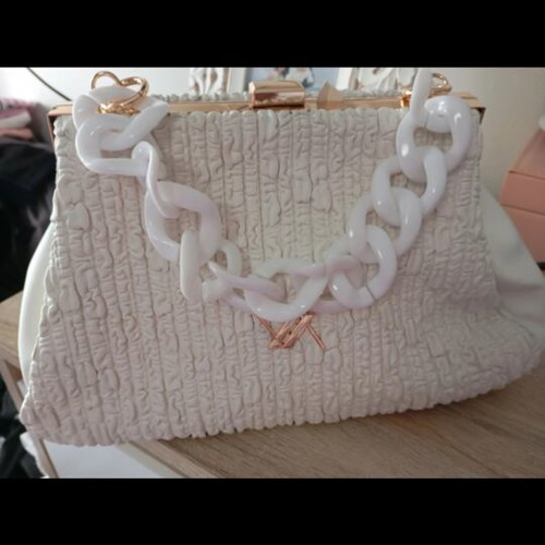 Verde white handbag with white resin handle and long strap