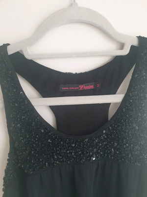 Camisole Tom Tailor σαν καινούργιο, μαύρο, διακοσμημένο με παγιέτες