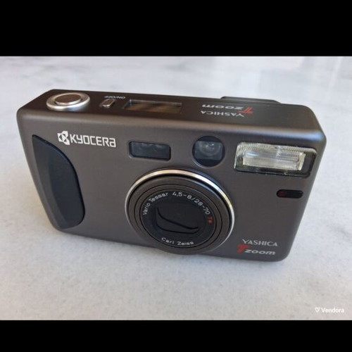 Yashica T Zoom camera like new, premium 35mm compact with zoom lens