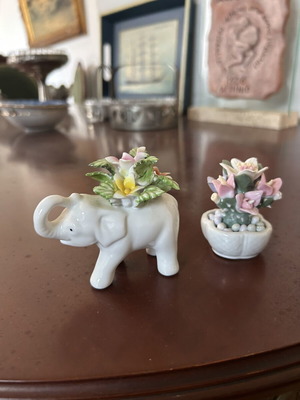 Miniature vintage decorative figurines