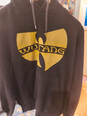 WuTang black hoodie size L like new