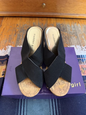 Steve Madden black platform sandals used, size 37