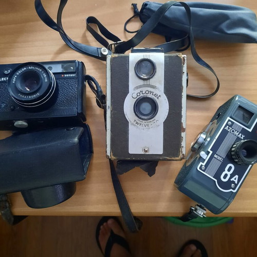 Vintage camera collection used for repair or decoration