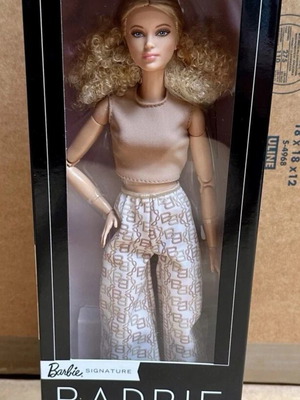 Barbie Basics Model 07 Doll brand new and sealed