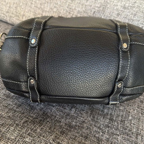 Kem leather shoulder bag like new, black