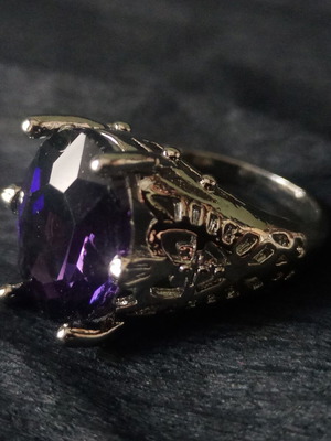 Gothic ring with purple crystal size 18 like new