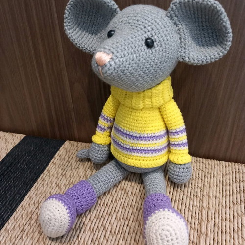 Handmade knitted mouse doll new 13 cm