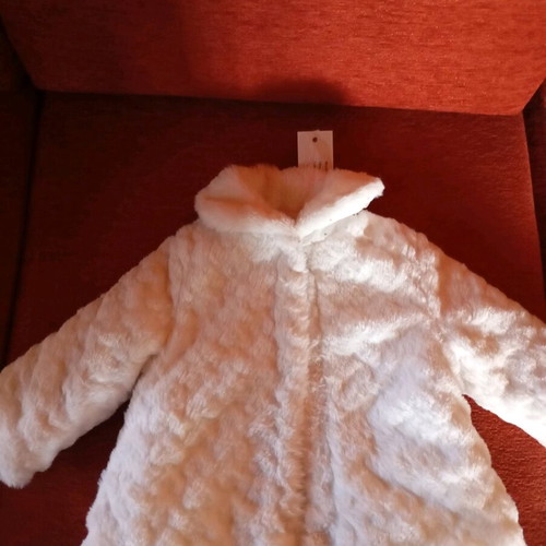 Children's white fur coat new, for 12-month-old girl
