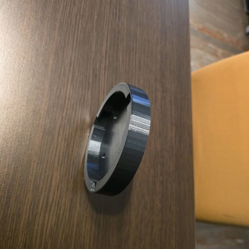Bowens mount 3d printed used, approximately 12cm diameter