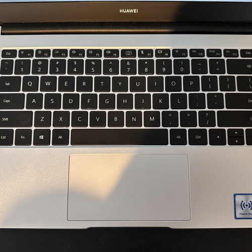 Huawei Matebook D14 laptop like new, AMD Ryzen, 8GB RAM, 500GB SSD
