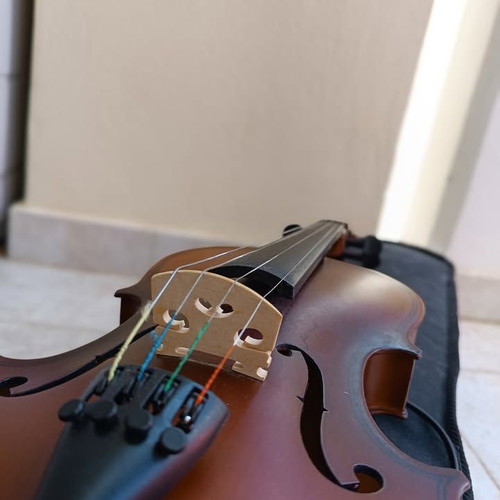 Student Violin 4/4 complete with bow, case, and rosin like new
