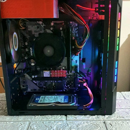 Ryzen Casual Gaming PC v89 with AMD Radeon Vega 8