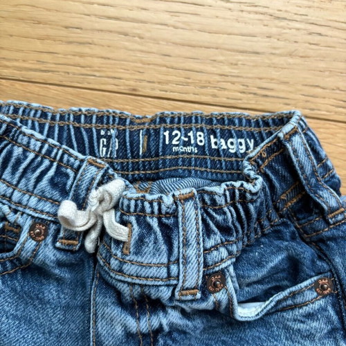 Gap jeans like new, size 12-18 months
