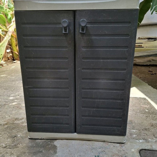 Outdoor cabinet used 70x90x39 cm