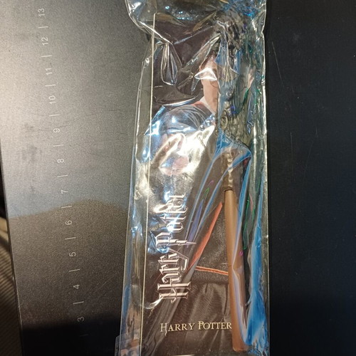 Harry Potter Wand Pen and Lenticular Bookmark new