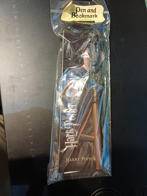 Harry Potter Wand Pen and Lenticular Bookmark new