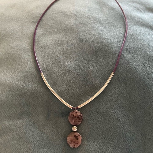 Silver 925 necklace with purple semi-precious stones and leather strap new