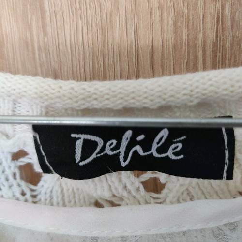 Shirt with woolen blouse set like new, white