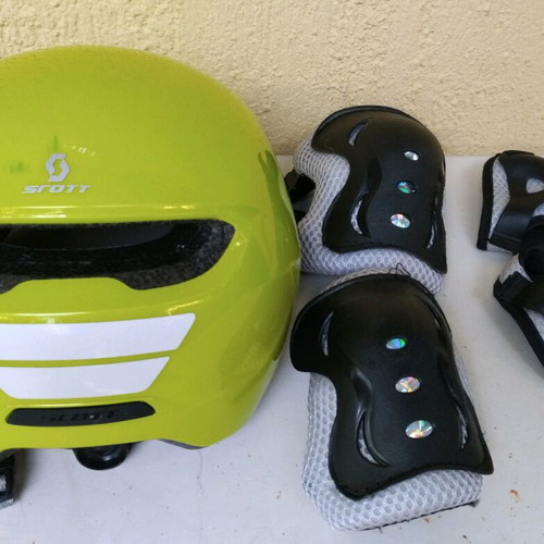 Scott Ristretto helmet like new with free kids protection set