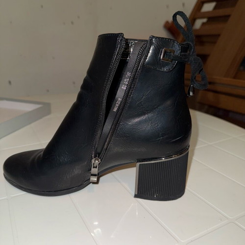 Migato black ankle boots used, size 38, with bow and block heel