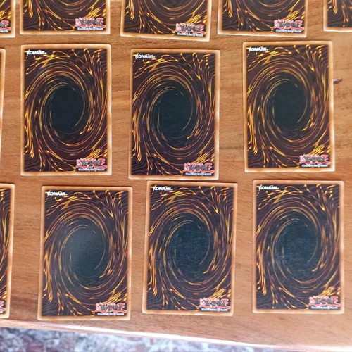 Yu-Gi-Oh KONAMI cards like new, 21 pieces