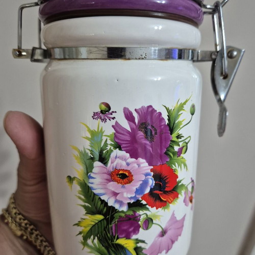 Porcelain spice jar new condition