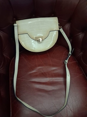 Hispanitas messenger bag like new, beige
