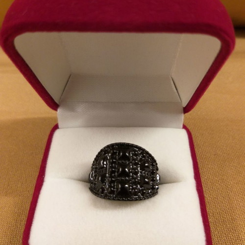 Black metal ring with embossed texture small size